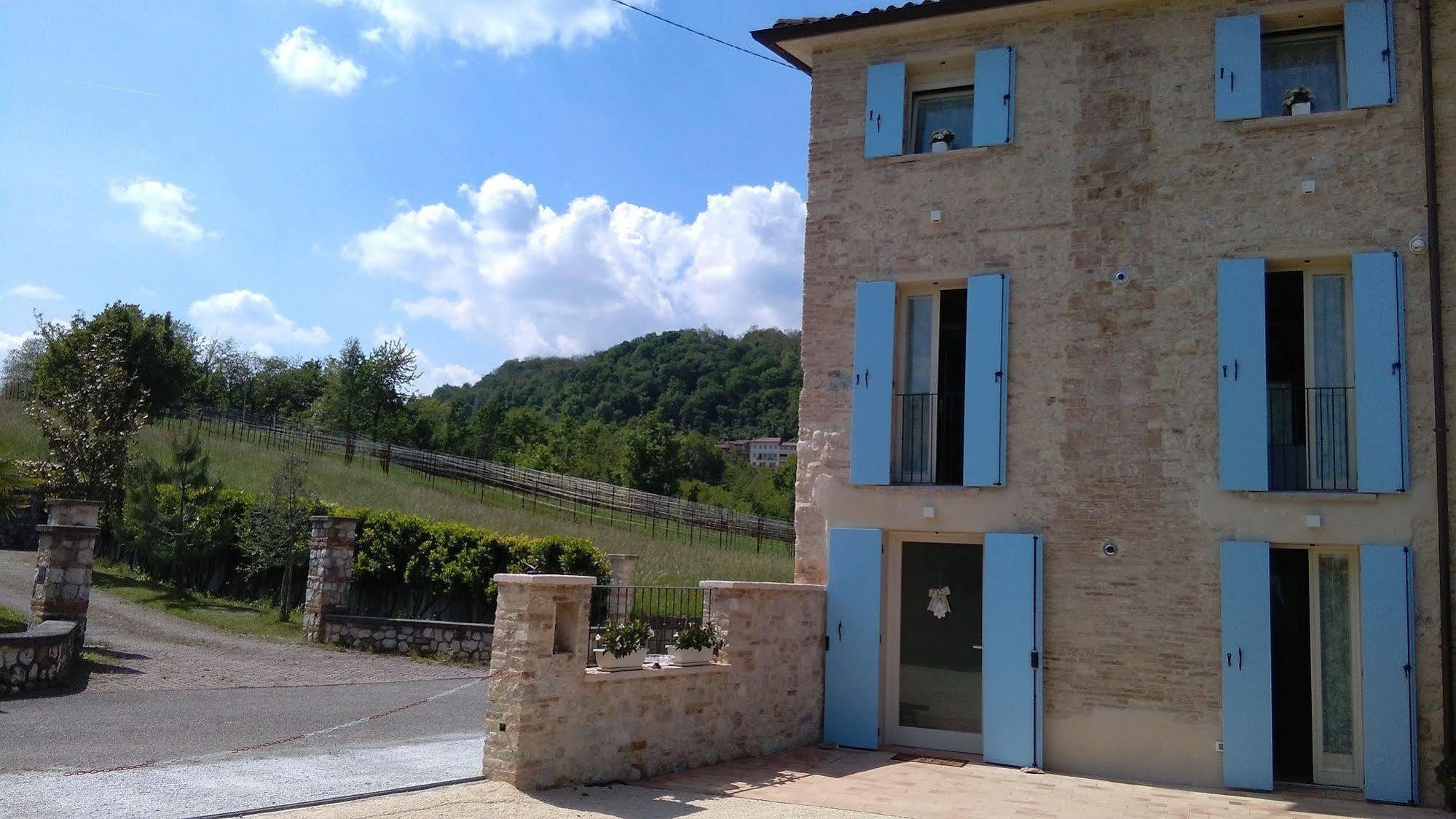 Hotel Casa Daisy Paderno del Grappa Exterior foto