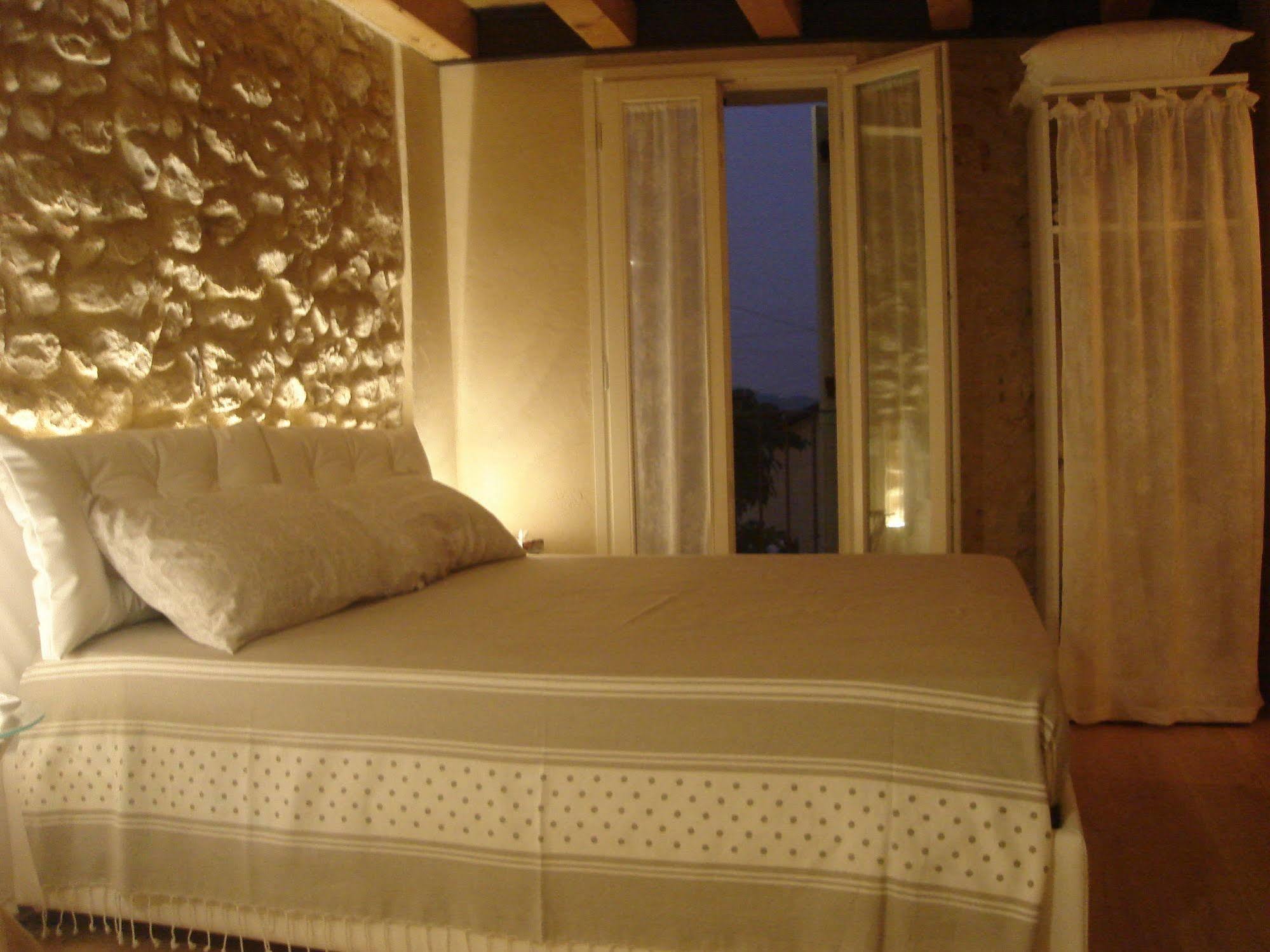 Hotel Casa Daisy Paderno del Grappa Exterior foto